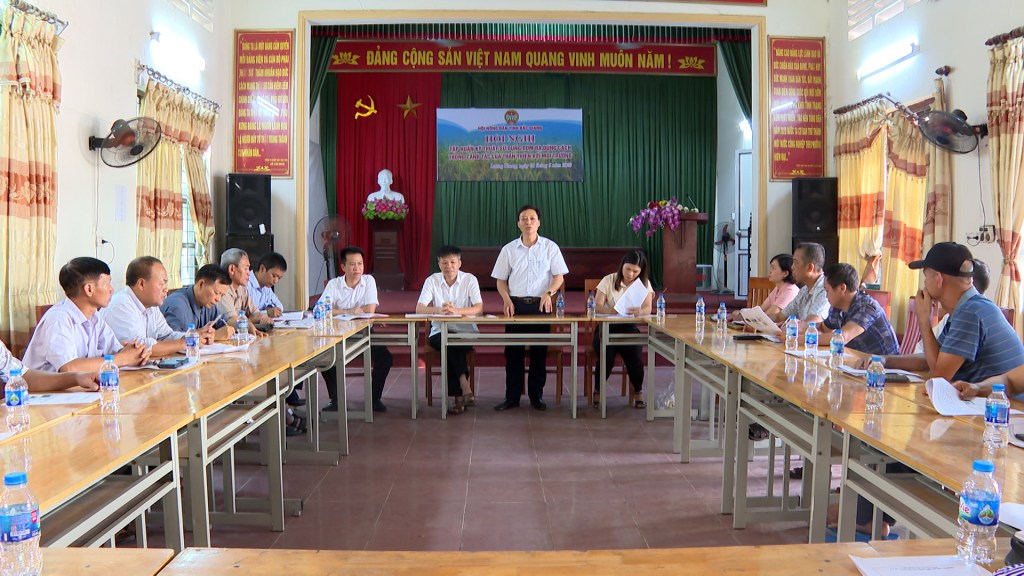 Hiệp Hoà: Tập huấn kỹ thuật sử dụng rơm rạ và bón phân đúng cách trong canh tác lúa thân thiện với môi&nbsp;trường