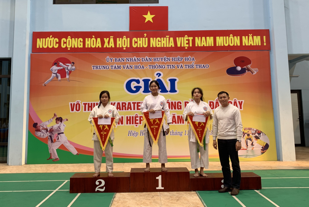 Tổ chức Giải Võ Thuật Karatedo, Bóng bàn, Đẩy gậy năm&nbsp;2023