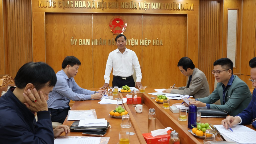 Tổ chức chấm thi “Sáng tác ca khúc về huyện Hiệp&nbsp;Hòa”