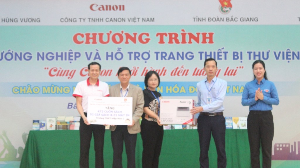 Chương trình “Tư vấn, hướng nghiệp – Cùng Canon  khởi hành tới tương lai” năm 2024, hưởng ứng “Ngày sách và Văn hóa đọc Việt Nam 21/4” năm&nbsp;2024