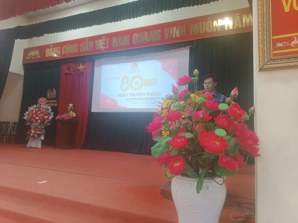 Công an xã Hợp Thịnh- Bắc Ninh tổ chức gặp mặt kỷ niệm 80 năm Ngày truyền thống Công an nhân dân Việt Nam và 20 năm Ngày hội Toàn dân bảo vệ An ninh Tổ&nbsp;quốc