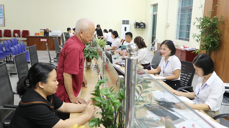 Từ ngày 1-10-2025, 25 thủ tục hành chính bắt buộc phải làm&nbsp;online