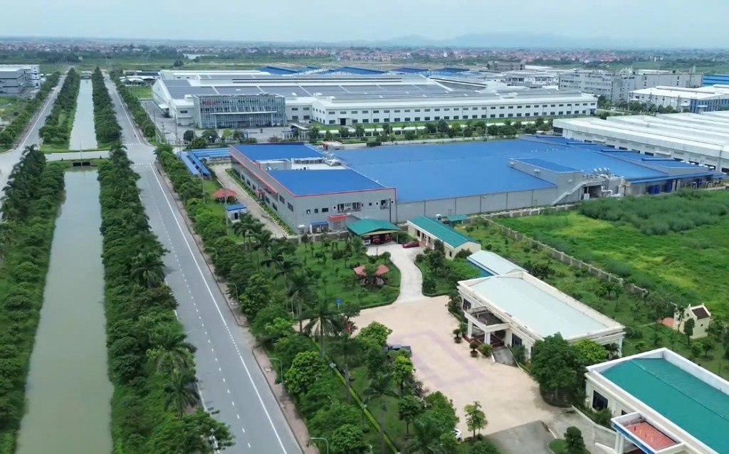 Khu Công nghiệp Hòa Phú nhiều năm liền được chứng nhận khu công nghiệp xanh với quy mô toàn bộ dự án khu công nghiệp hơn 290&nbsp;ha